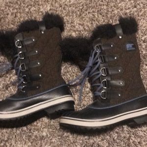 Sorel Joan of arc winter boots